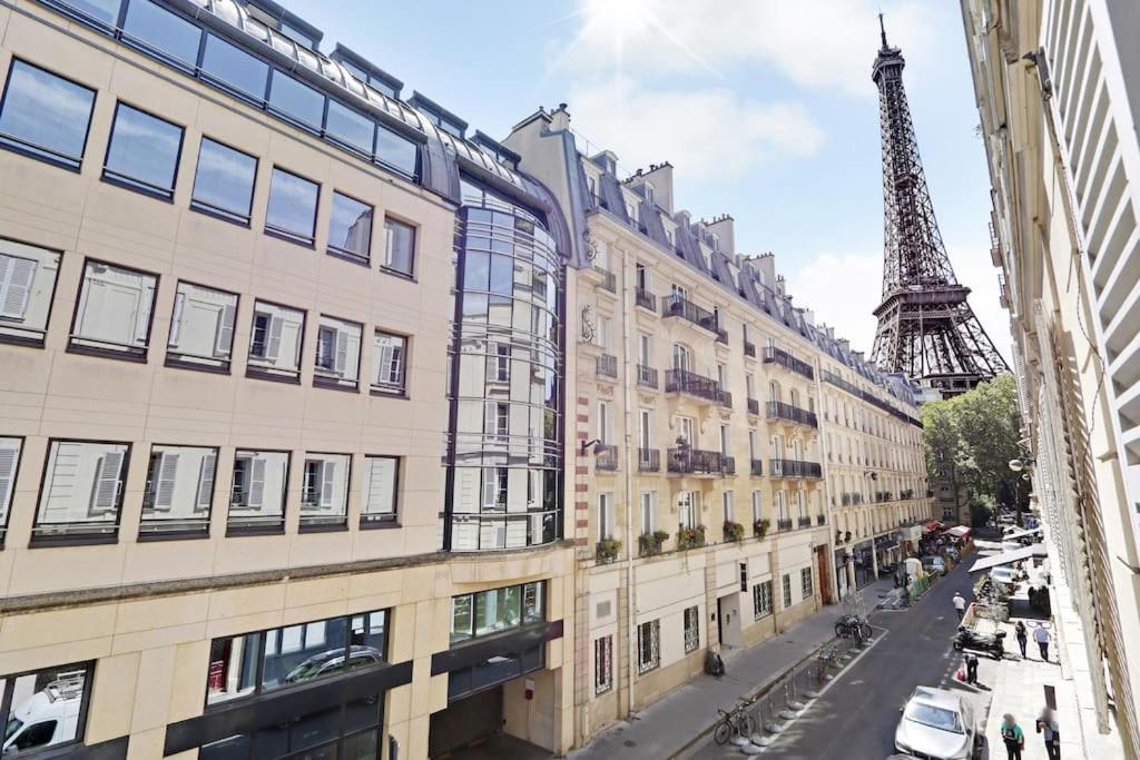 Sejour Au Pied De La Tour Eiffel Paris Exterior foto